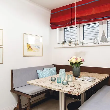 Nautilus 17 Von & Mehr Apartmán *