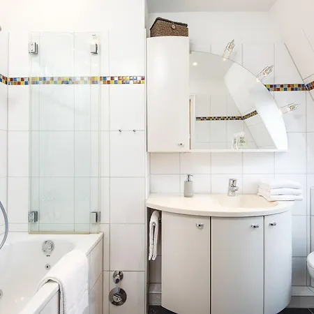 Nautilus 17 Von & Mehr Apartmán *